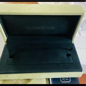 Van Cleef & Arpels Box